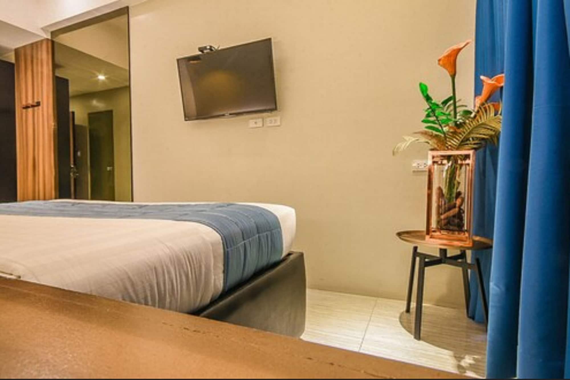 Skyloft Hotel Манила Экстерьер фото