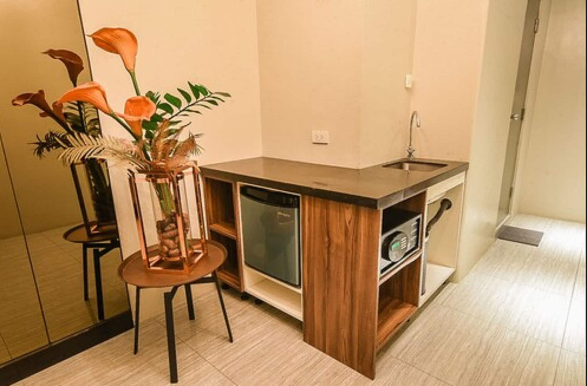 Skyloft Hotel Манила Экстерьер фото